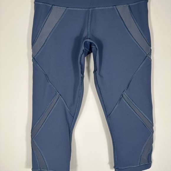 Lululemon Cool To Street Crop 17" Mid-Rise Blue Womens Size 4 - Picture 5 of 12